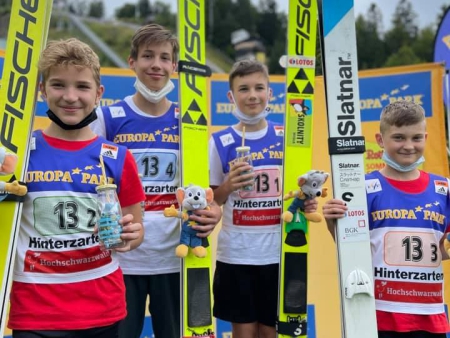 Drużynowe złoto w zawodach FIS Youth Grand Prix w Hinterzarten!